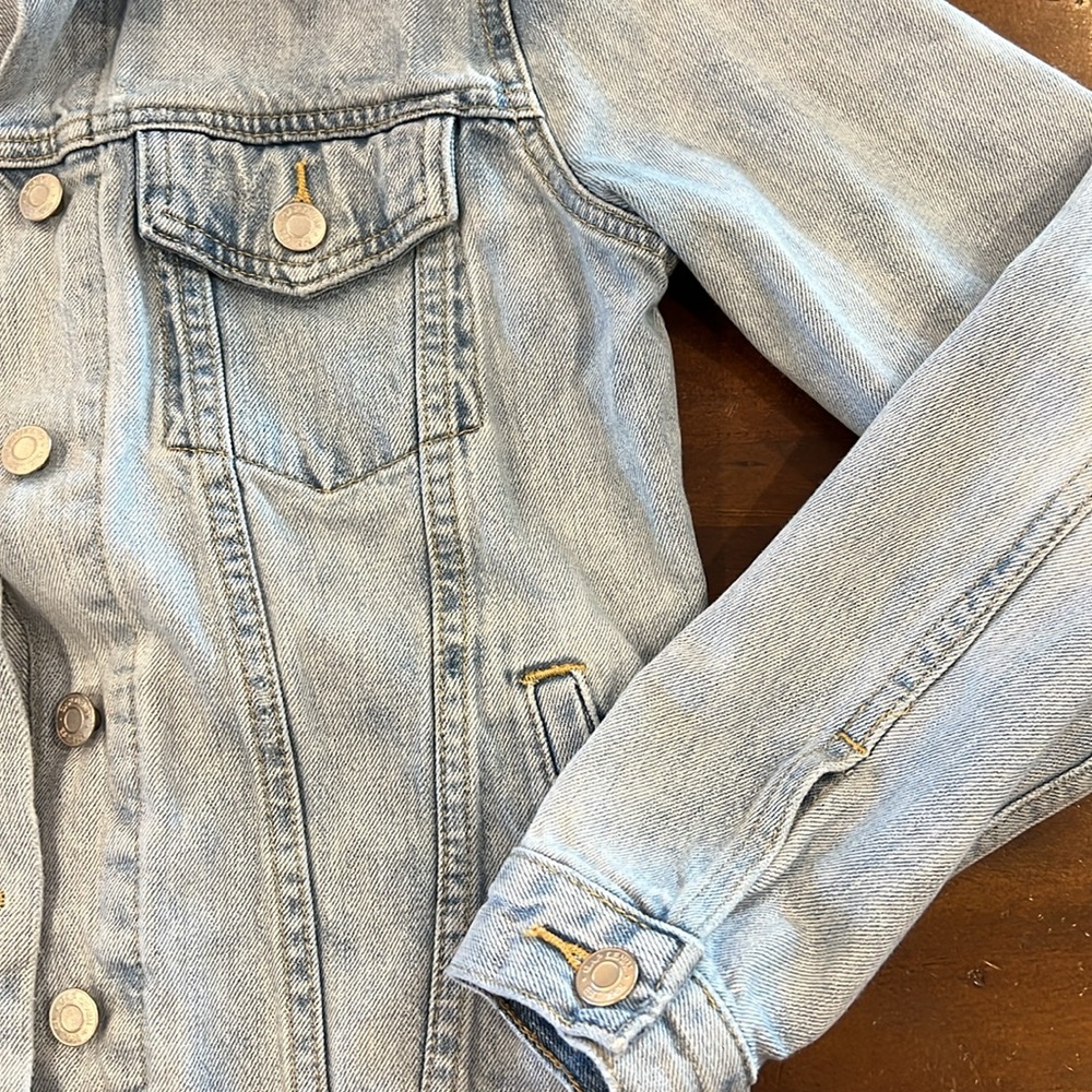 gap denim jacket - Picture 3 of 3